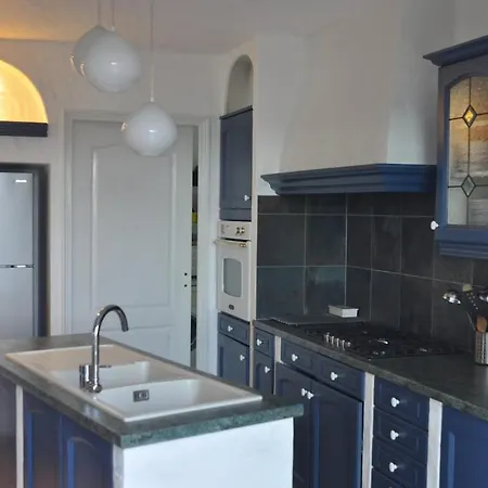 De Charme Avec Piscine Et Vue En Corse Du Sud