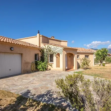 De Charme Avec Piscine Et Vue En Corse Du Sud Villa *