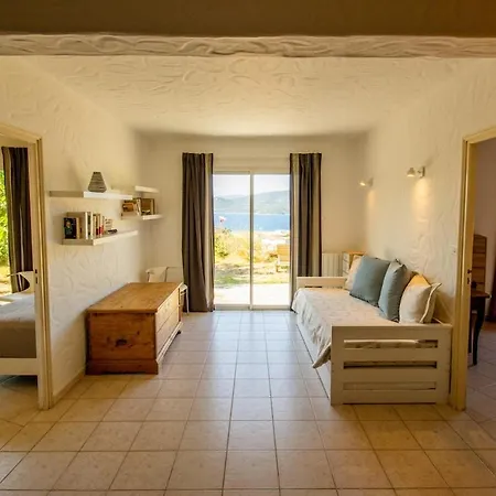 De Charme Avec Piscine Et Vue En Corse Du Sud * Propriano (Corsica)