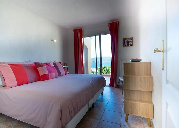 De Charme Avec Piscine Et Vue En Corse Du Sud 别墅 普罗普里亚诺