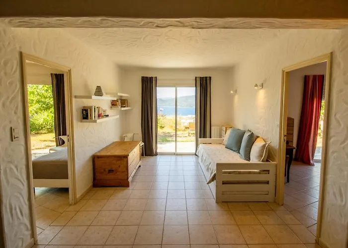 De Charme Avec Piscine Et Vue En Corse Du Sud * 普罗普里亚诺
